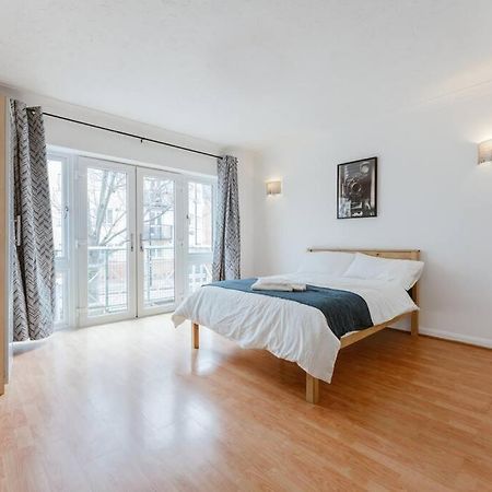Up To 4 People, Room In A Share House Next To London Bridge Kültér fotó