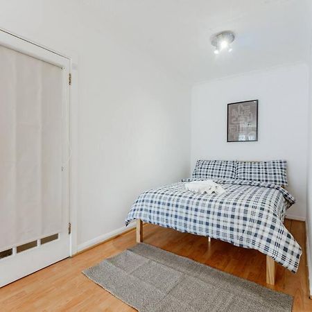 Up To 4 People, Room In A Share House Next To London Bridge Kültér fotó