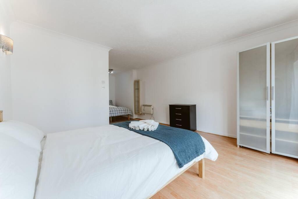 Up To 4 People, Room In A Share House Next To London Bridge Kültér fotó